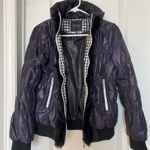 Duzzling purple black winter jacket